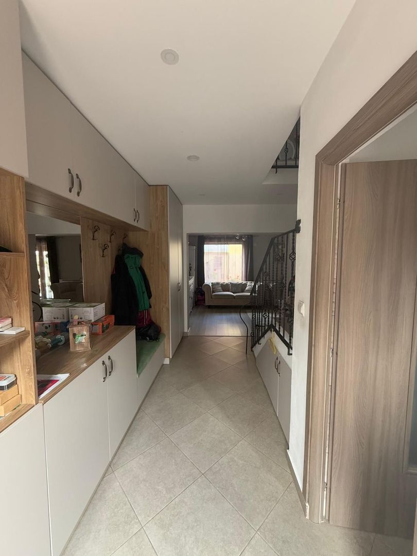 Casa insiruita/duplex - Dumbravita - Poză 3