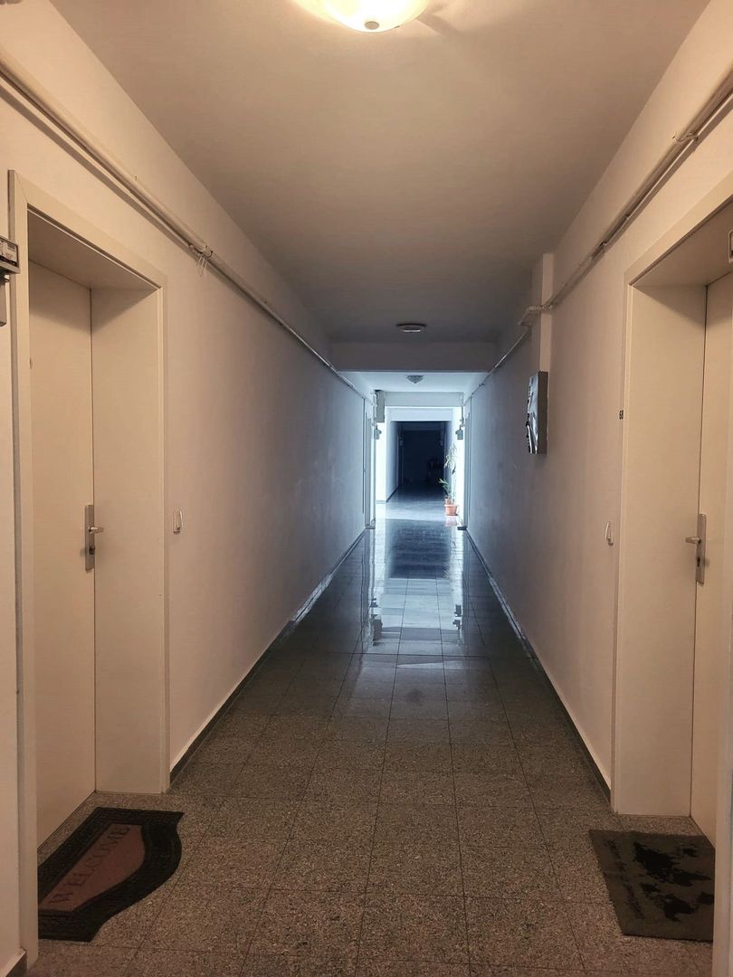 Exclusivitate - Apartament secțiune mare, cu  loc parcare - Poză 18