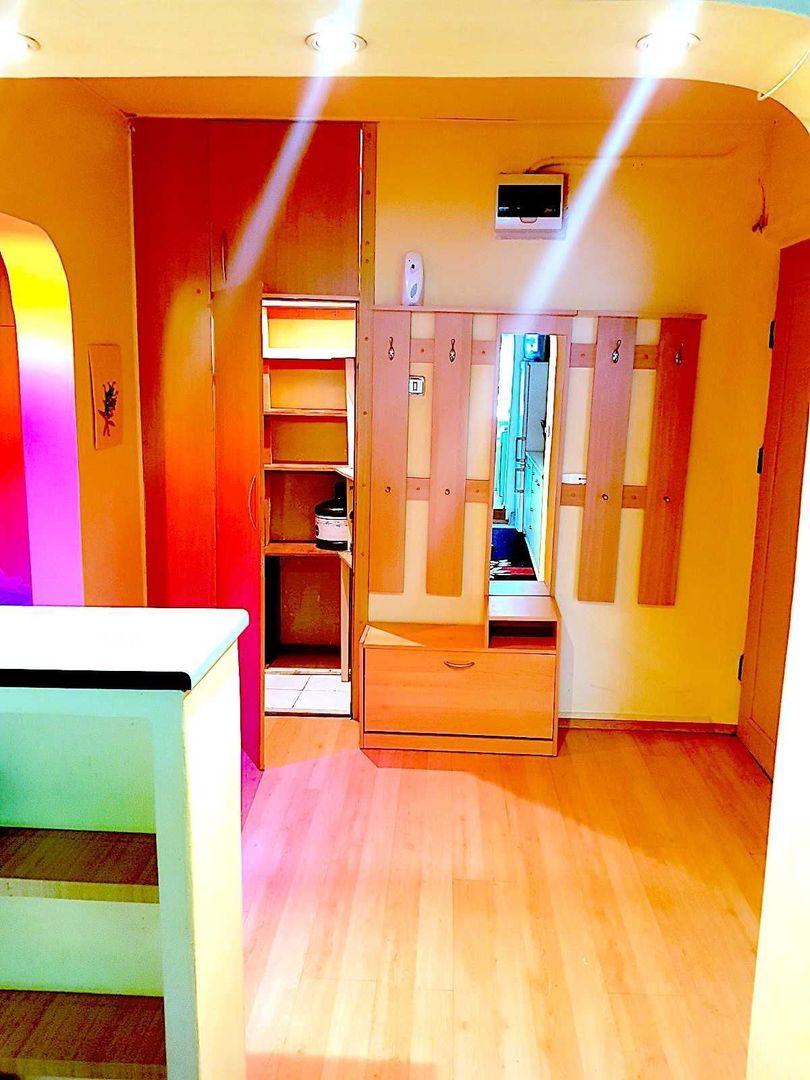 De vanzare apartament cu 3 camere , Aparatorii Patriei sector4 - Poză 7