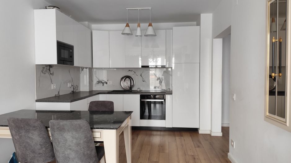 Apartament 3 camere de vanzare, Prima Onestilor, Oradea - Poză 2