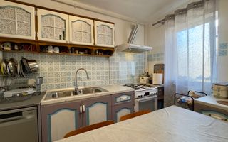 3 Camere Decomandat | Bd. Transilvaniei | Finisat Modern | Lift | Boxa - Poză 9