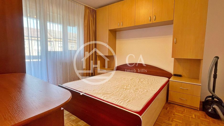 Apartament de inchiriat cu 3 camere in zona Rogerius, Oradea - Poză 1