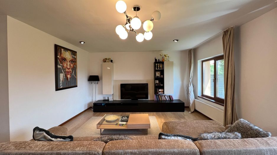 Vila individuala cu teren 570 Pipera | dotata cu panouri solare - Poză 12