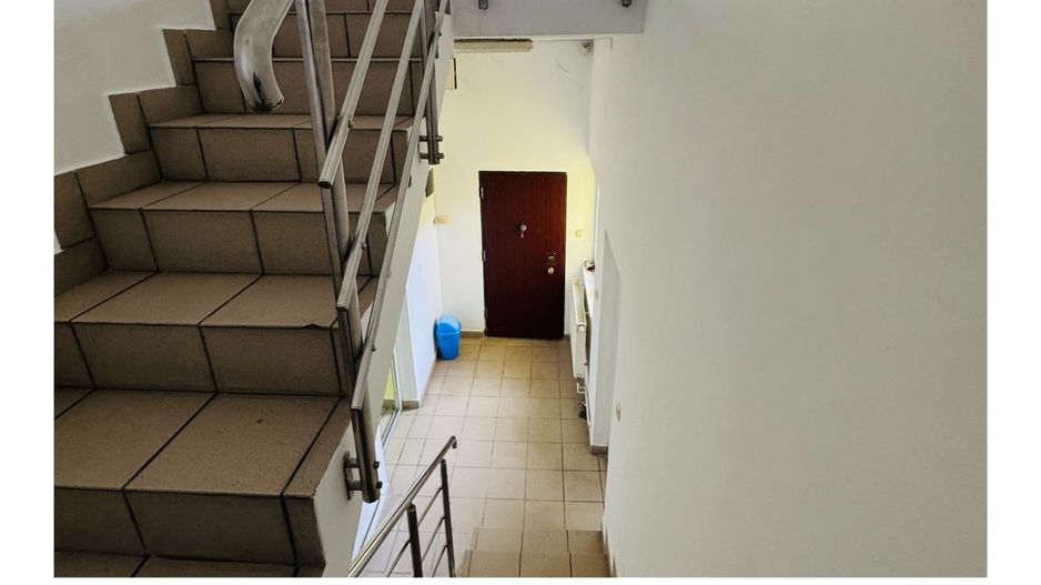 De inchiriat cladire comerciala potential P+M Gradiste Arad - Poză 11