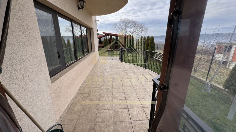 VILA 5 CAMERE 246 MP TEREN 817 MP CÂMPULUNG, 0 COMISION CUMPARATOR - Poză 25