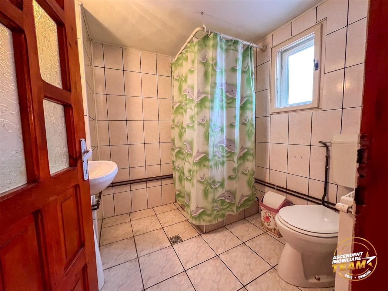In regiune pitoreasca, cu view montan, Moeciu de Jos, Bran, Brasov - Poză 12