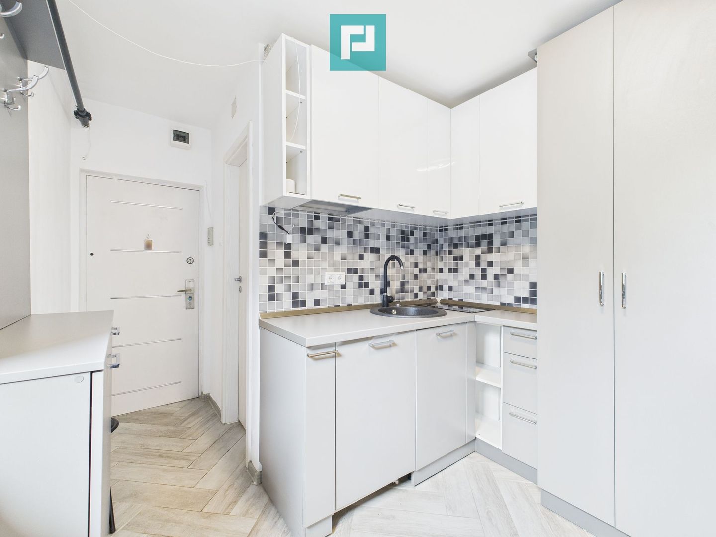 Garsonieră cochetă, renovată recent – zona Dacia - Poză 1