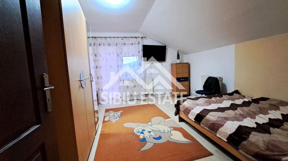 Casa Selimbar, pivnita mare, dormitor la parter - Poză 4