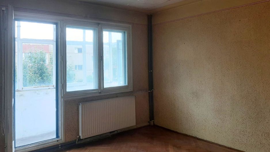 Apartament 2 camere 89000 EUR etaj intermediar foarte aproape de piata Astra - Poză 16