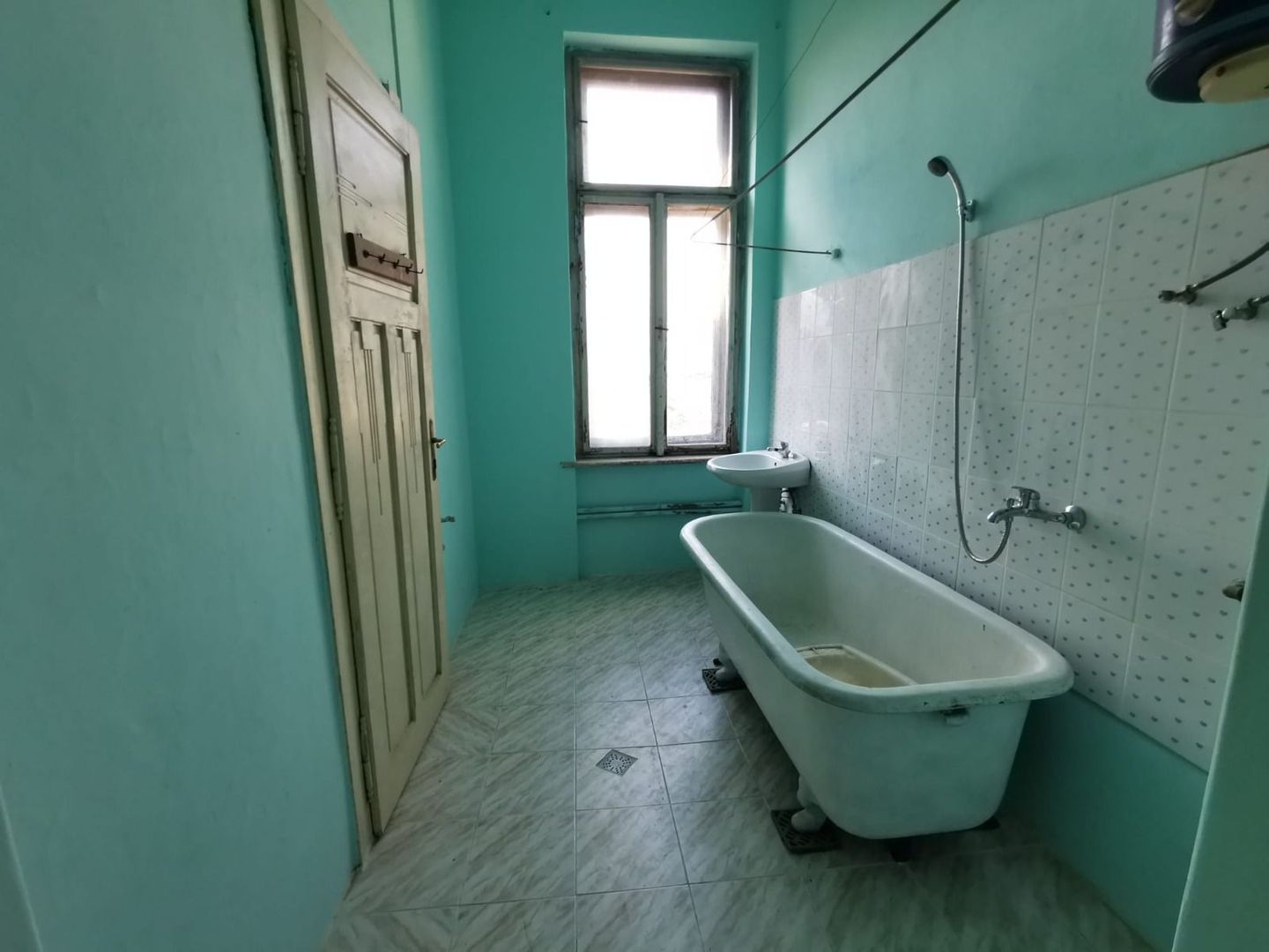 APARTAMENT 4 CAMERE CLADIRE ISTORICA -  ZONA TRAIAN - Poză 8