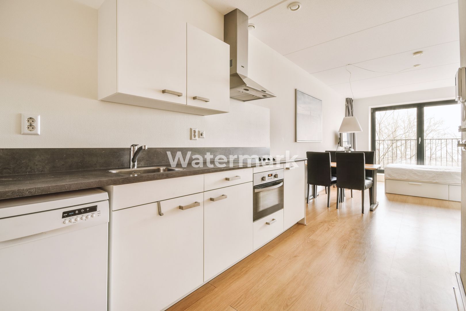 Apartament 3 camere 60 mp super oferta cu terasa frumoasa - Poză 3