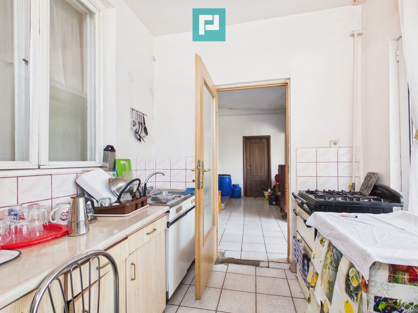 Casă individuală cu 4 camere, zona Centrală - Poză 4