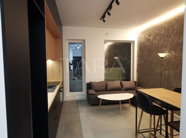 Apartament de vânzare - Poză 2