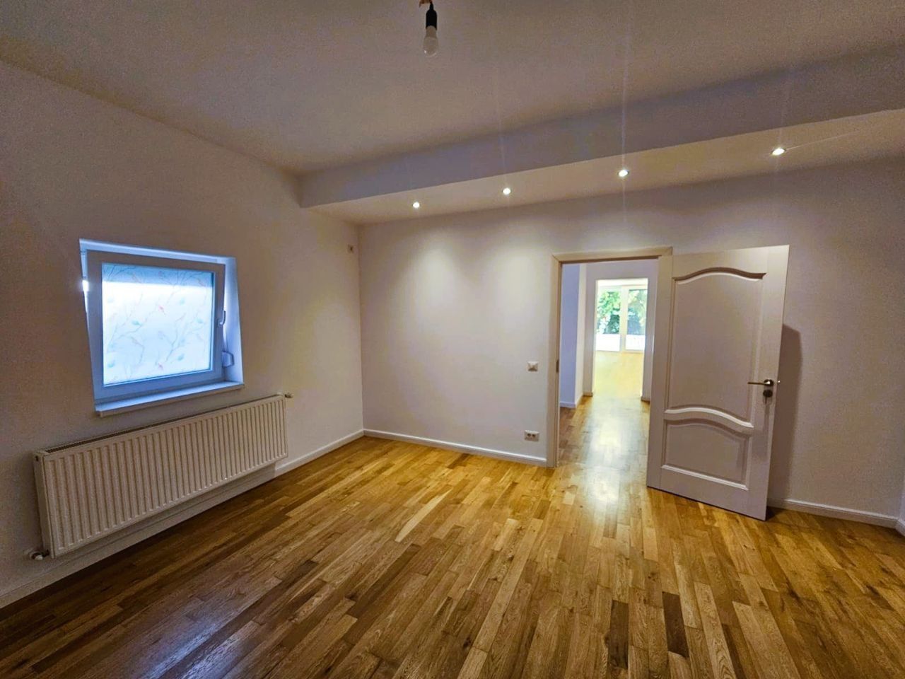 APARTAMENT IN VILĂ | CENTRALĂ PROPRIE | 5 MIN DE METROU UNIRII - Poză 6