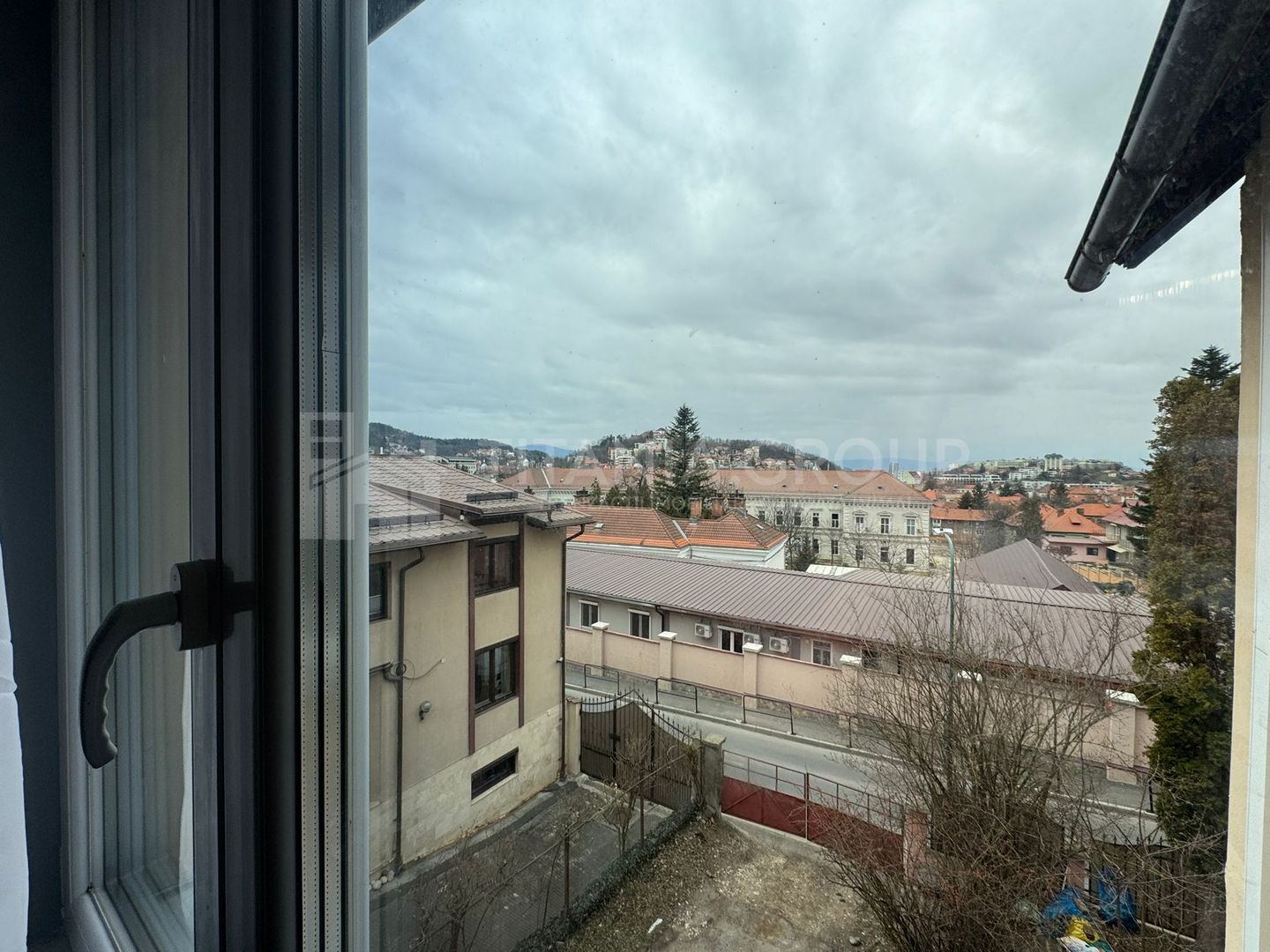 Apartament 2 camere spațios+boxa,   Centrul Istoric - Poză 10