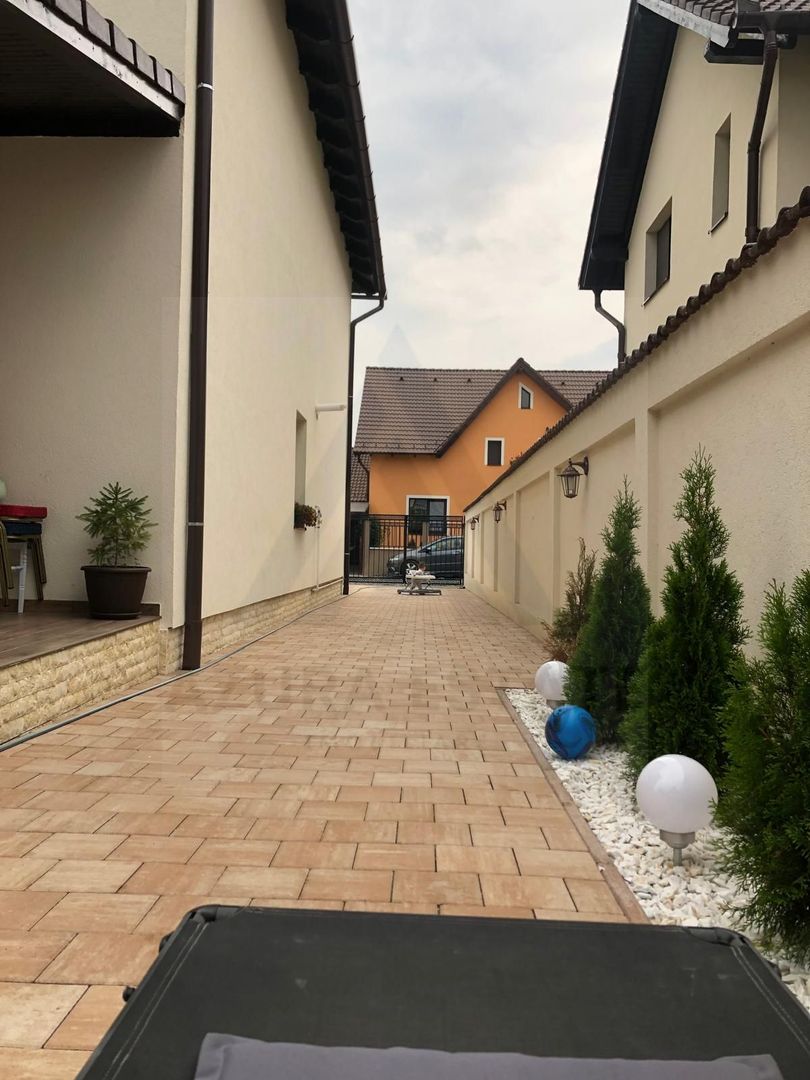 Casa premium 4 camere 130 mp utili 2 bai teren 250 mp in Arhitectilor - Poză 2