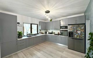 Vila moderna- 4 camere- cu piscina, complet mobilata si utilata - Sag - Poză 2