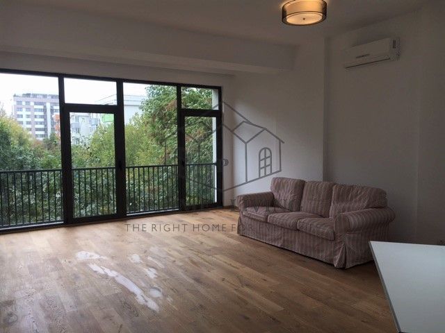 APARTAMENT COCHET DE 3 CAMERE IN ZONA AVIATIEI LANGA PARC HERASTRAU - Poză 1
