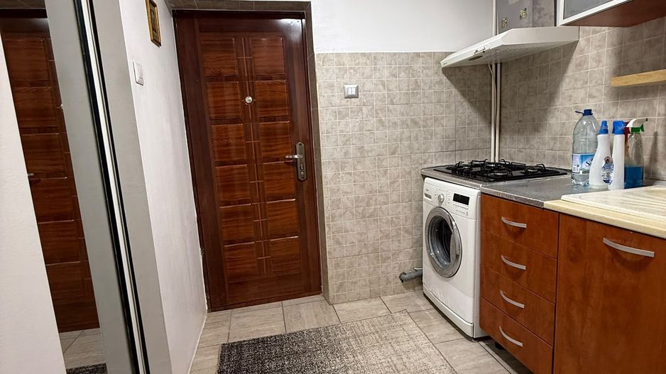 De vanzare garsoniera micro 40, et. 3/3, 27.000 euro - Poză 2