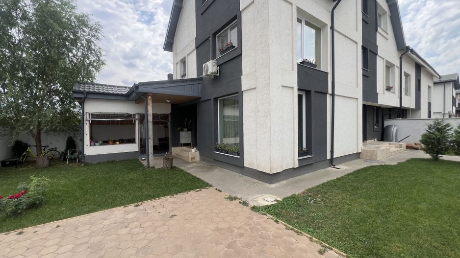 Vila lux cu curte - Mogosoaia (COMISION ZERO) - Poză 14