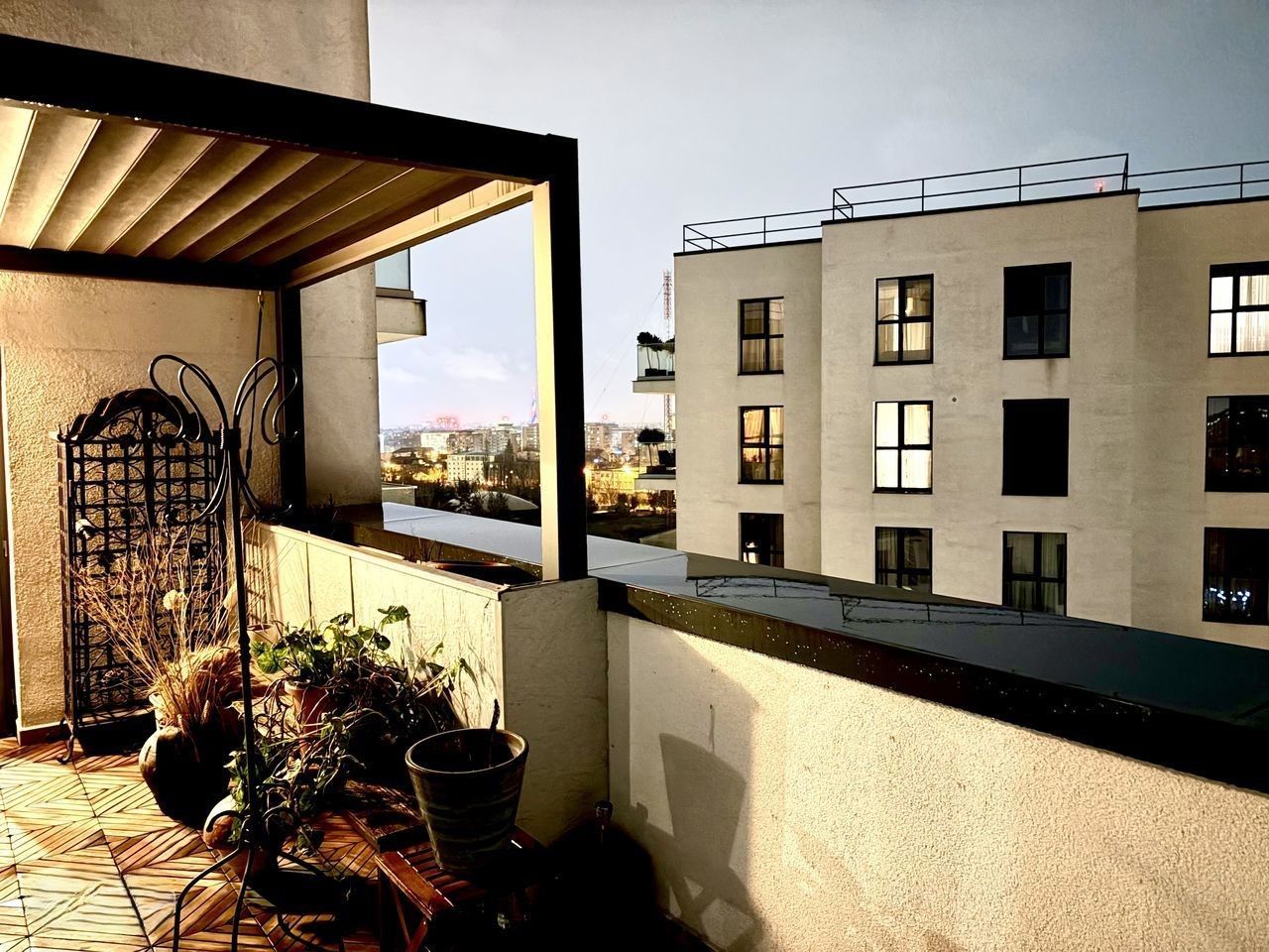 Apartament tip penthouse | 3 camere | Terasă generoasă - Poză 2
