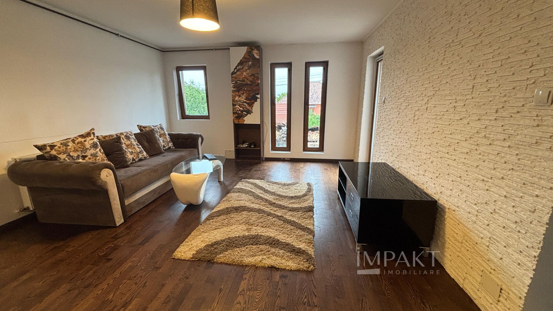 Casa de inchiriat-Someseni - Poză 1