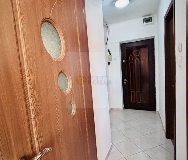 Garsonieră renovată cu vedere spre râu | Splaiul Unirii | mobilată nou - Poză 8