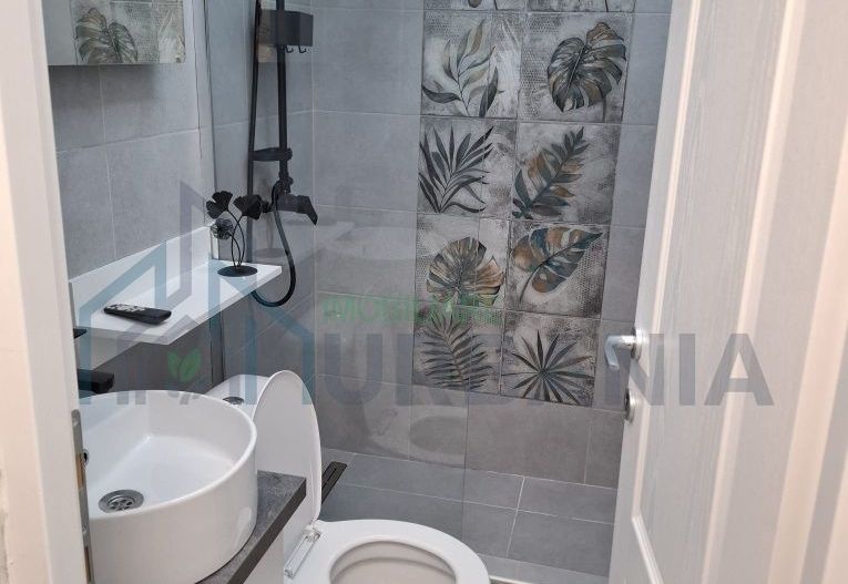 Garsoniera complet renovata, Galata, strada Vasile Urechia nr. 4, etaj 2 – 64.900 € - Poză 2