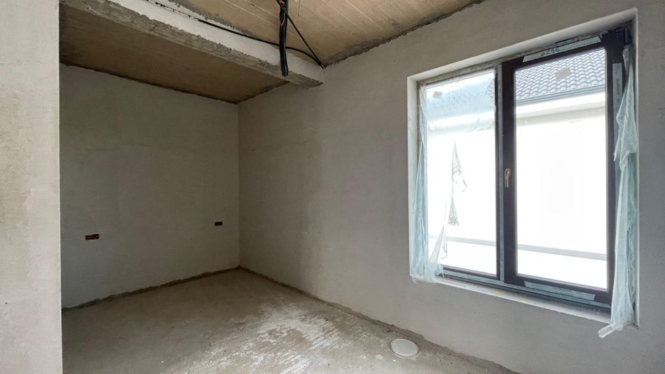 Duplex separat prin garaj si superpozitie - Poză 9