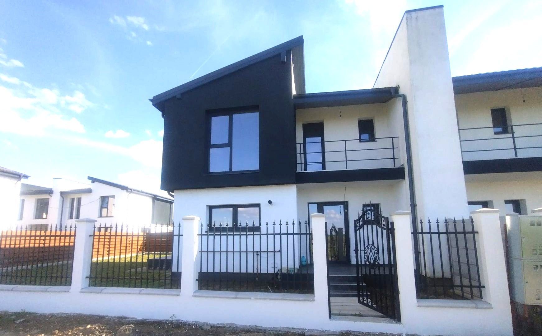 Casa Duplex P+1,  curte proprie | ideal pentru familie | Otopeni - Poză 1