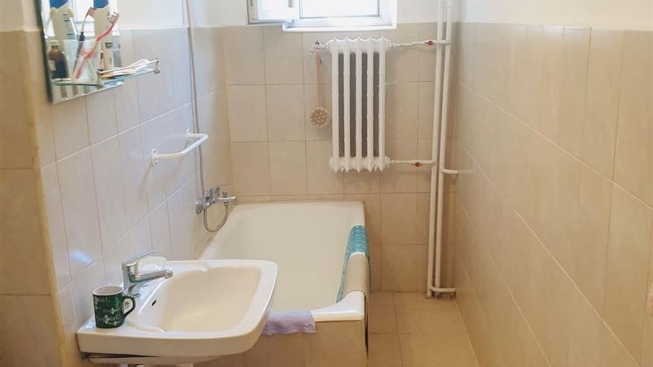 APARTAMENT CU 2 CAMERE SEMIDECOMANDAT CALEA ARADULUI - Poză 6