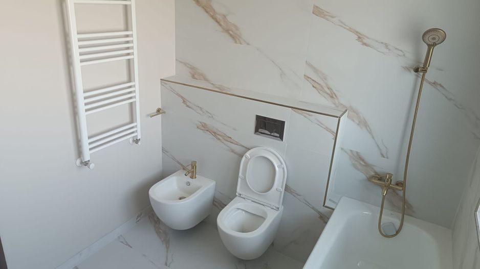 Duplex 4 camere  la asfalt cu toate utilitatile - Sacalaz - Poză 6