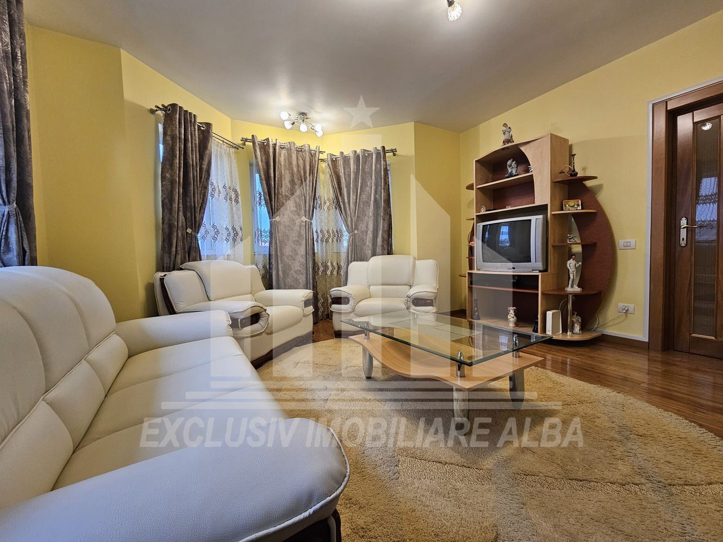 Casa individuala | Garaj | 200 mp | Asfalt | Mobilata | Alba-Micesti - Poză 4