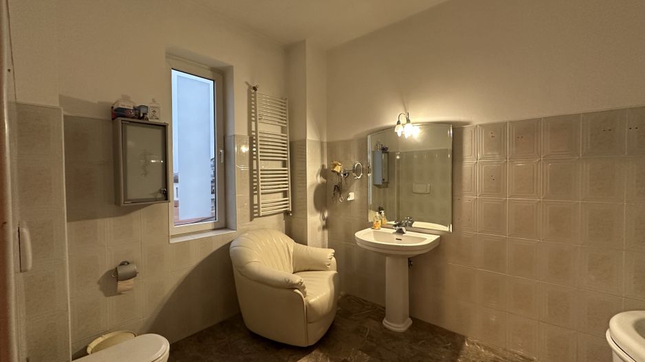 VATRA LUMINOASA -Agricultori | Cladire 1900mp din 2001 | Teren 1030mp - Poză 35