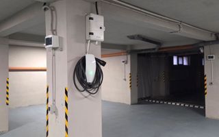 Spatiu subsol 227mp cu parcari subterane si boxe - Poză 5