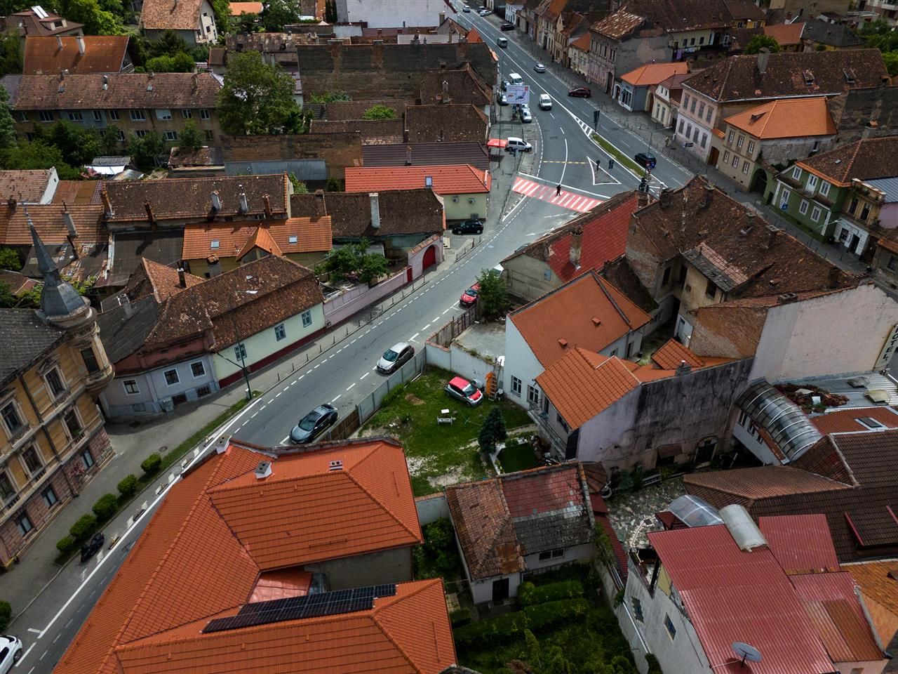 Imobil doua camere in casa+spatiu comercial+teren 270 mp  cu CF separat - Poză 11