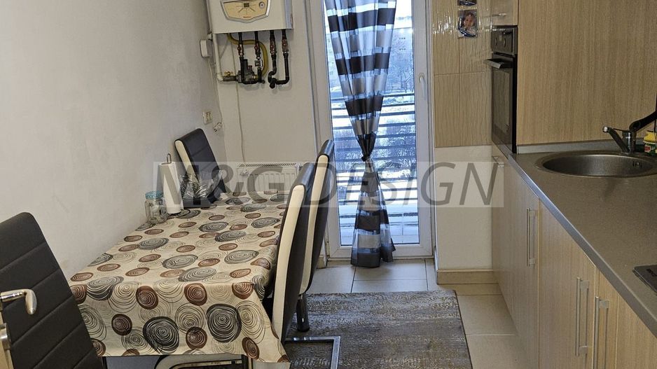 Vand apartament 2 camere - Poză 4