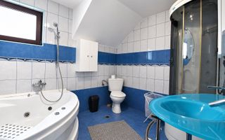 Duplex Modern în Dumbrăvița Mobilat Complet, Jacuzzi, Fitness, Carport - Poză 8
