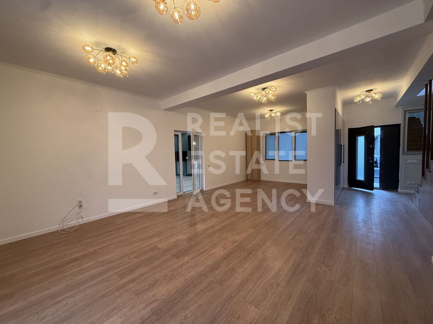 Vila individuală | Tunari | Gradina | Garaj - Poză 7