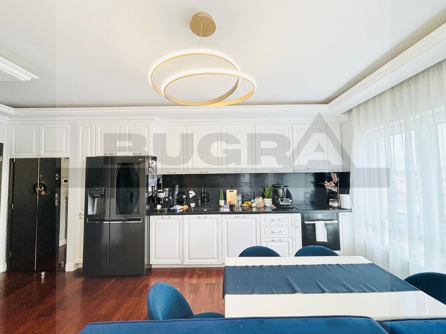 Apartament 3 camere modern, 2 bai, balcon, parcare, zona Mega - Poză 5