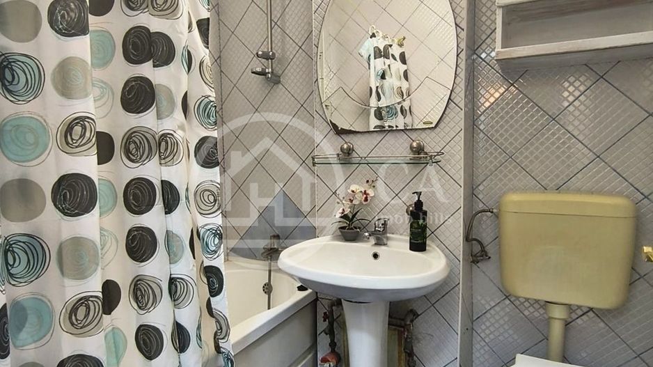 Apartament de închiriat cu 3 camere in zona Rogerius, Oradea - Poză 8