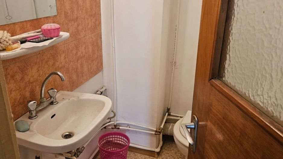 Inchiriere apartament 3 camere, cazare muncitori - Poză 4