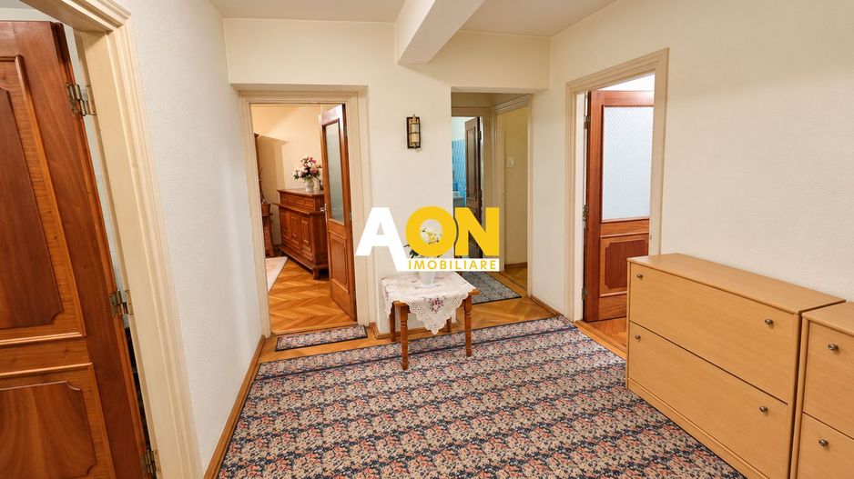 Apartament decomandat, 4 camere, 95 mp utili, boxa de 13 mp, Centru - Poză 8