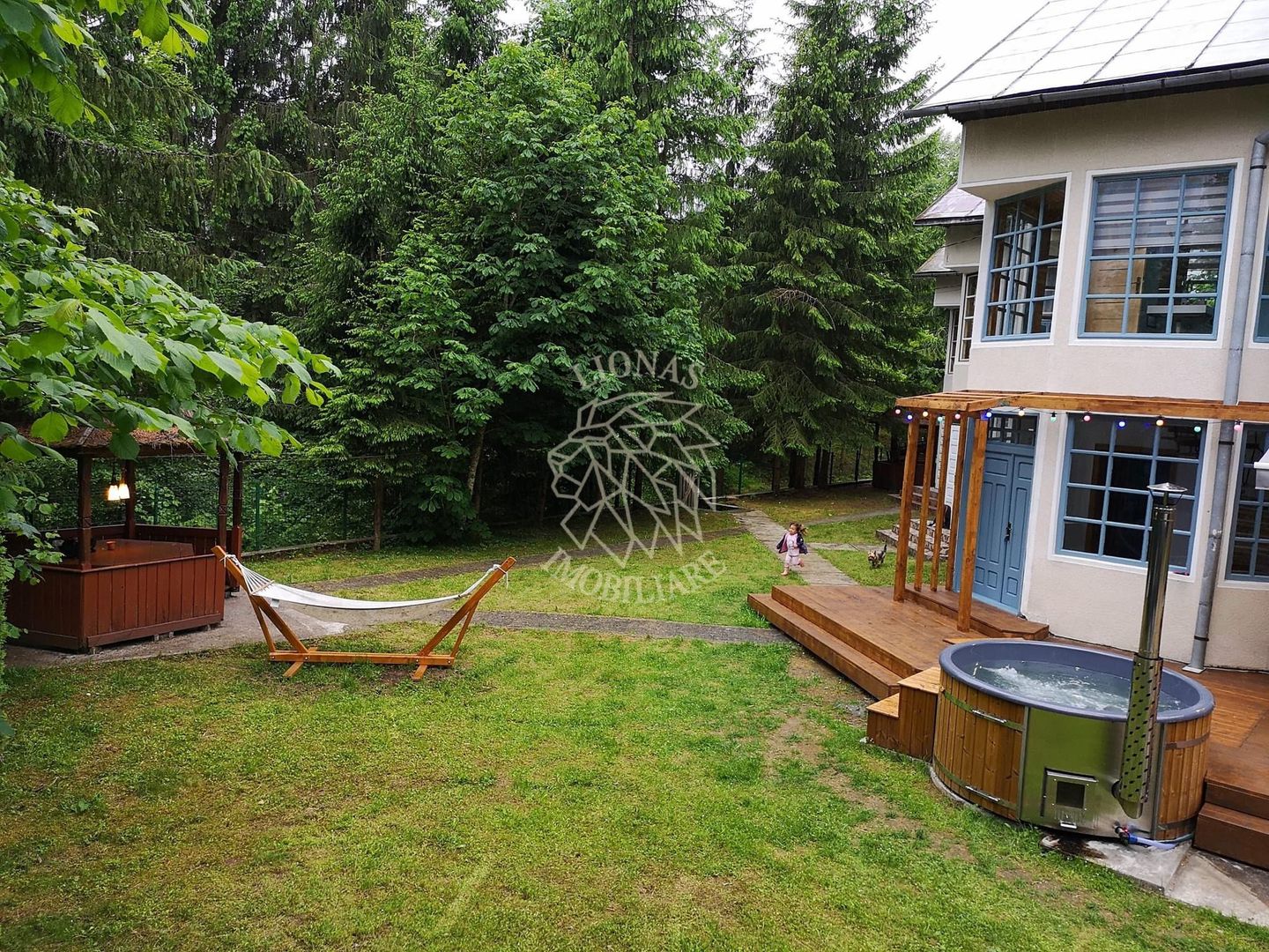 3 Cabane 15 camere 275 mp-teren 1020 mp-ciubar-foisor-Colibita - Poză 11