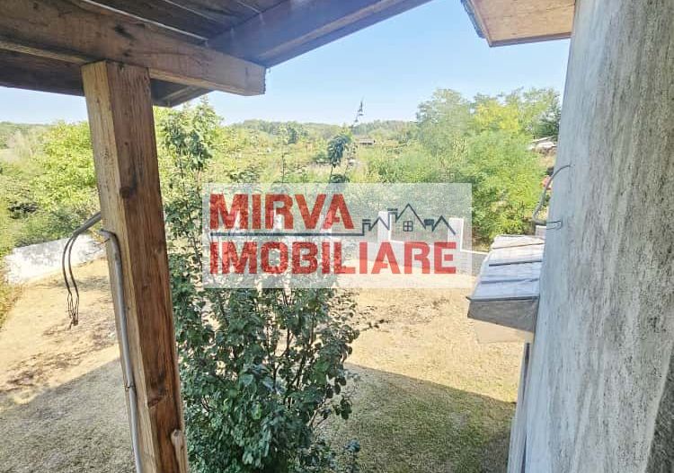 🏡 Vilă luminoasă, 4 camere, cu teren generos – Com. Plopu - Poză 57