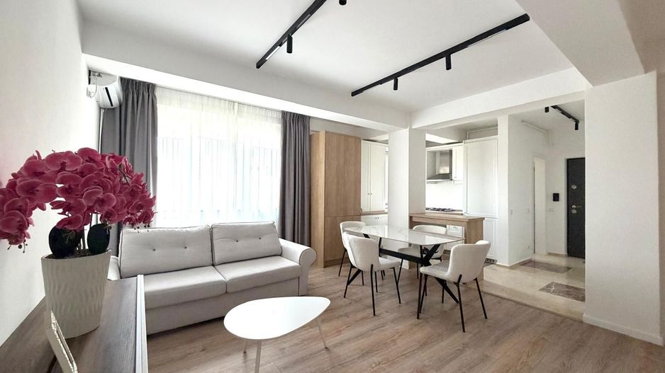 Stylish 3-Room Apartment for Rent in Iancu Nicolae - Poză 1
