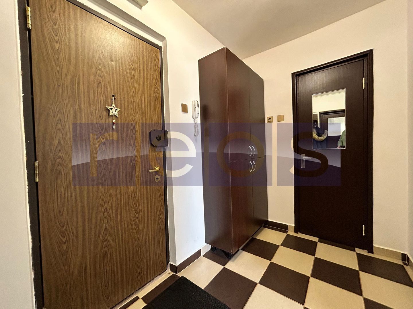 INCHIRIERE 2 CAMERE | PLAZZA ROMANIA - Poză 11