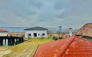 Vanzare 3 case + Teren 1400 mp – Garaj auto – zona Bonțida - Poză 2