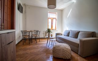 Vila interbelica AIRBNB "la cheie" - Poză 6