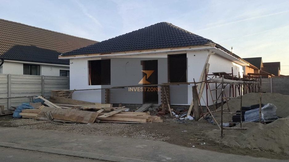 Casă de vânzare Nojorid – 3 camere, 85 mp utili - Poză 1